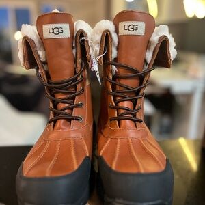 UGG Chestnut and Black Snow Boots